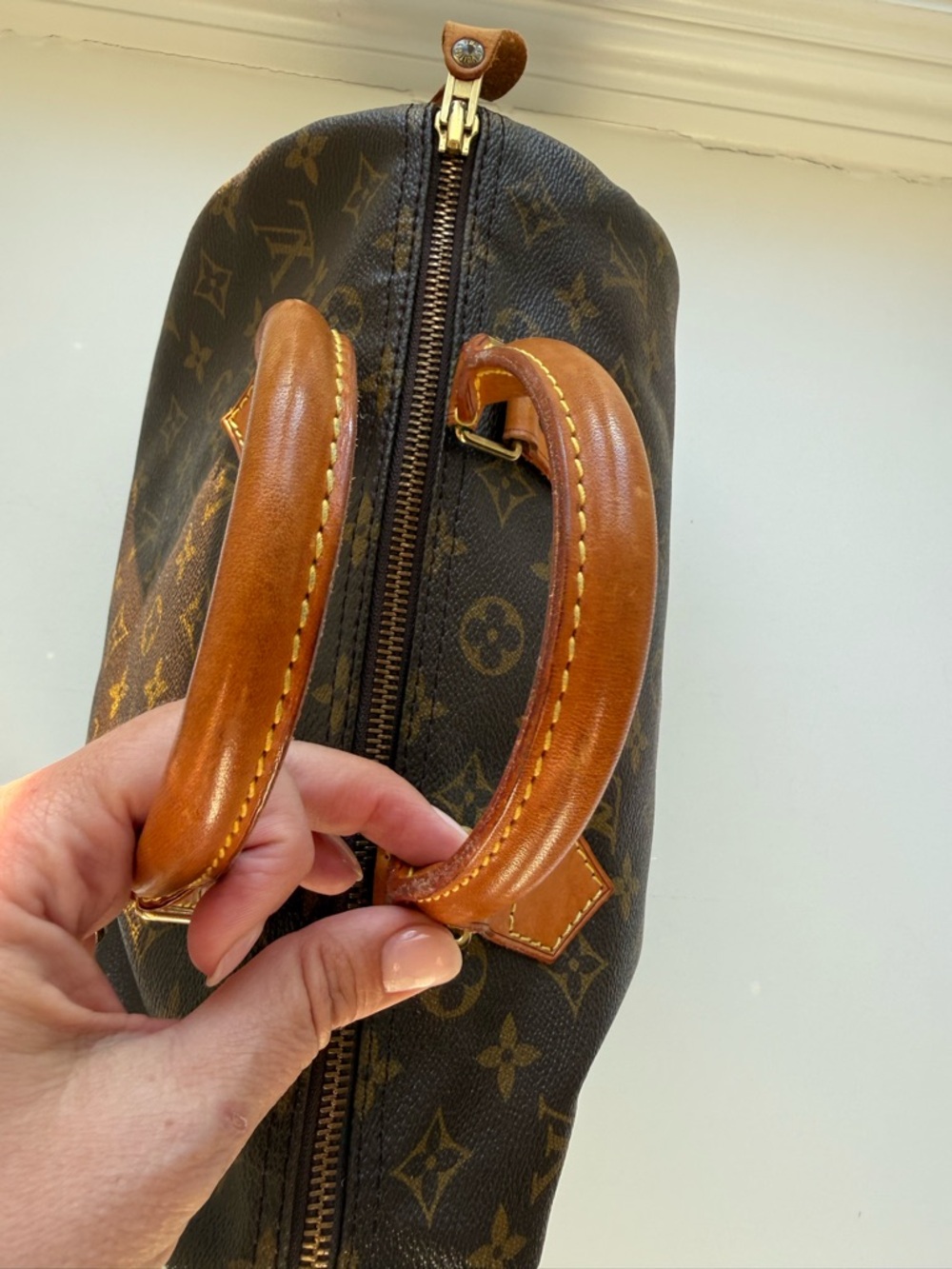 Louis Vuitton Speedy 30 Monogram Canvas Handbag - Brown/Tan - Picture 4 of 9